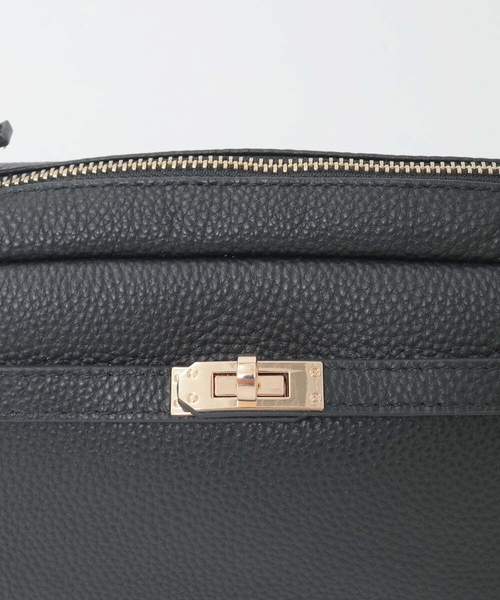MK MICHEL KLEIN（エムケーミッシェルクラン）の「[軽量]カウレザースクエアミニショルダー（ショルダーバッグ・レディース・アイボリー/ブラック/ブラウン/ピンク・00）」の13枚目の写真