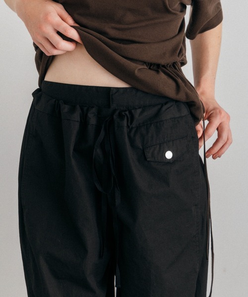 CREDONA(クレドナ)の「OFFSET WAIST PANTS/オフセットウエストパンツ(その他パンツ・レディース・ブラック/ブラウン・1/0)」の17枚目の写真
