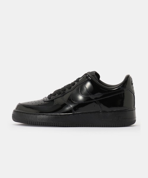 NIKE(ナイキ)の「NIKE AIR FORCE 1 '07 PRM IV2857-010(スニーカー・メンズ・ブラック・30cm/29cm/28.5cm/28cm/27.5cm/27cm/26.5cm/26cm/25.5cm/25cm/24.5cm/24cm)」の1枚目の写真