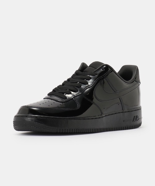 NIKE(ナイキ)の「NIKE AIR FORCE 1 '07 PRM IV2857-010(スニーカー・メンズ・ブラック・30cm/29cm/28.5cm/28cm/27.5cm/27cm/26.5cm/26cm/25.5cm/25cm/24.5cm/24cm)」の4枚目の写真