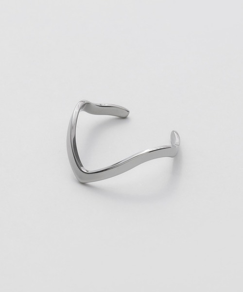 ciite' surgical stainless（シーテサージカルステンレス）の「【 金属アレルギー対応 】 Vモチーフリング サージカルステンレス（リング・レディース・シルバー/ゴールド・FREE）」の3枚目の写真