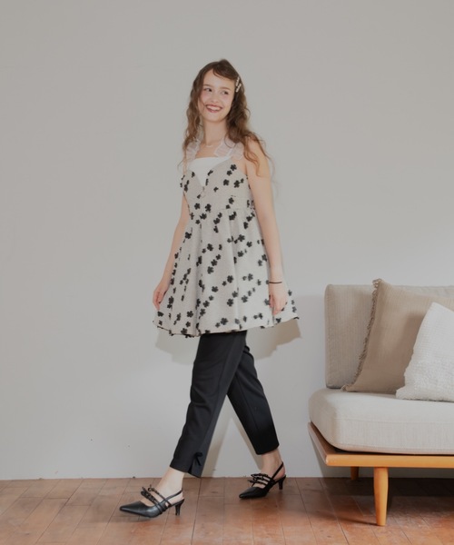 JUMELLE(ジュメロ)の「アンクルリボンパンツ(スラックス・レディース・ブラック/アイボリー・LARGE/MEDIUM/SMALL)」の6枚目の写真