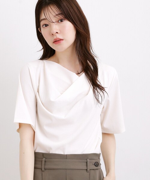 grove(グローブ)の「着るだけで旬顔 ドレープネックテレコTシャツ(Tシャツ/カットソー・レディース・ブラック/オフホワイト・05/04/03/02)」の20枚目の写真