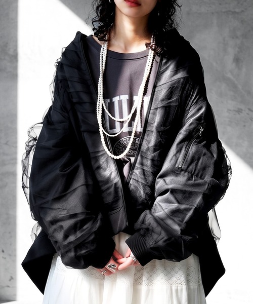 antiqua(アンティカ)の「シアー 中綿 異素材 MA-1(MA-1・レディース・ライトグレー/ブラック・ONESIZE)」の2枚目の写真