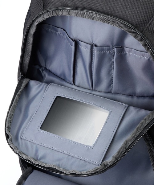 ROXY(ロキシー)の「ROXY GO OUT PLUS (最大30L) ミラー付きバックパック リュック 【2026年秋冬モデル】/ロキシー(バックパック/リュック・レディース・ブラック/オレンジ/グリーン・FREE)」の13枚目の写真