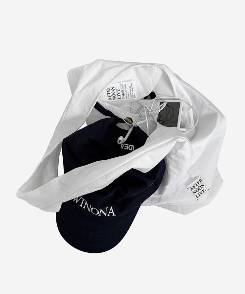 AFTERNOONLIVE(アフタヌーンライブ)の「Afternoonlive Nylon hobo bag (White)(ショルダーバッグ・レディース・その他・FREE)」の1枚目の写真