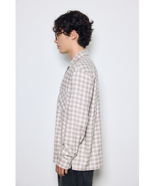 AZUL by moussy(アズールバイマウジー)の「オンブレチェックシャツ 秋服 冬服(シャツ/ブラウス・メンズ・ホワイト/ブラック/ブラック系その他/ベージュ系その他/ブルー・MEDIUM/LARGE)」の21枚目の写真