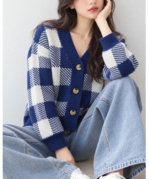 FAZVY（ファズビー）の「旬のショート丈 ビッグチェックニットカーディガン（ニット/セーター・レディース・ブラック/ブラウン/ネイビー/ピンク・FREE）」の20枚目の写真