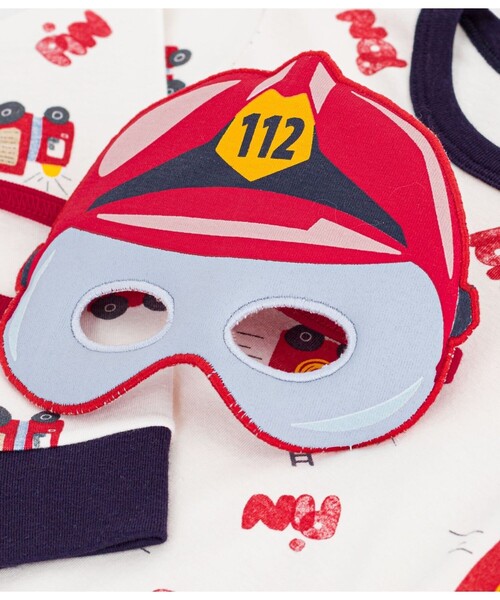 PETIT BATEAU(プチバトー)の「消防士変身パジャマ(アイマスク付き)(ルームウェア/パジャマ・キッズ・ホワイト系その他・3YEAR/5YEAR/4YEAR)」の2枚目の写真