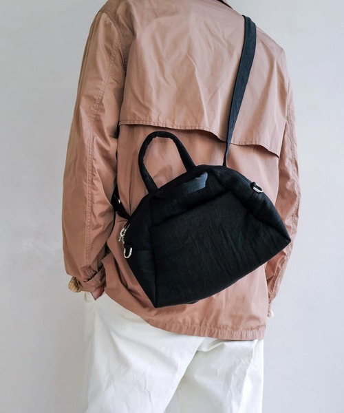 ITTI(イッチ)の「ANNIE PUFFER MINI MADISON BAG / CERATO BRIGHT(ショルダーバッグ・レディース・ブラック/ブラウン・FREE)」の8枚目の写真