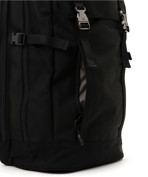 C6（シーシックス）の「C6(シーシックス) SLIM BACKPACK / 102-C-6