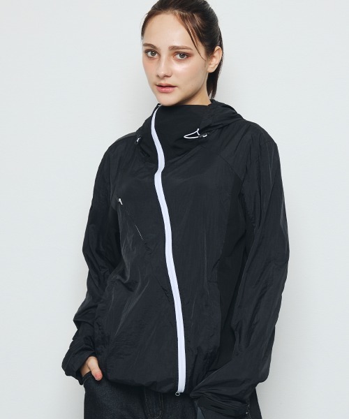 DAZE(デイズ)の「マウンテンパーカー ジップアップ ジャケット(マウンテンパーカー・メンズ・ブラック・SMALL/LARGE/MEDIUM)」の4枚目の写真