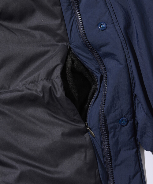 NANGA（ナンガ）の「NANGA/ナンガ NANGA × Firsthand 別注 DOWN BALCOLLER COAT【限定展開】/ 別注 バルカラー ダウンコート（ダウンジャケット/コート・メンズ・ブラック/ネイビー・MEDIUM/SMALL/LARGE）」の6枚目の写真