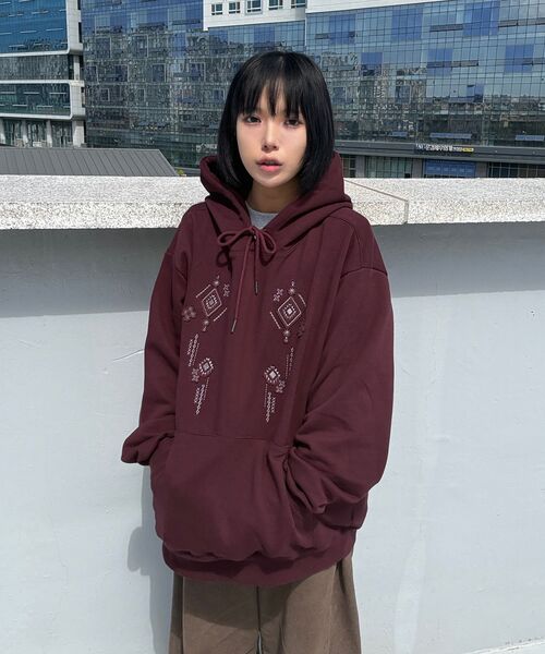 GAKKAI UNIONS(ガッカイユニオンズ)の「ヌアール シンボルアップリケ フードT バーガンディ(パーカー・レディース・その他・SMALL/MEDIUM/LARGE/X-LARGE)」の7枚目の写真