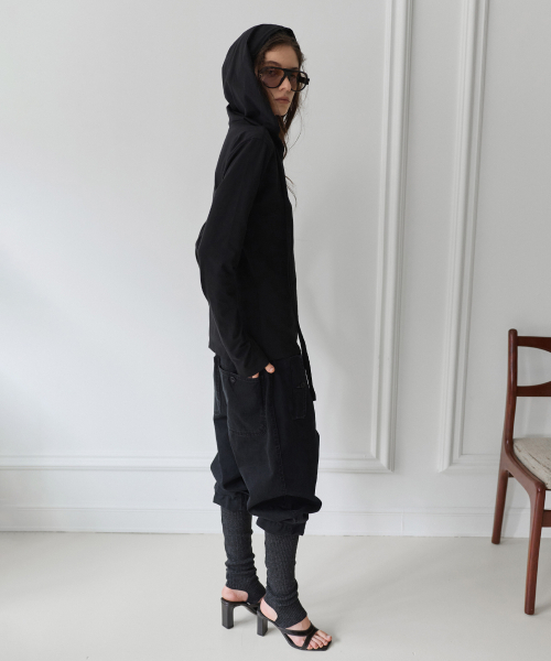 PORTERNA（ポルテナ）の「HOODIE SCARF RAW CUT T-SHIRT-BLACK（Tシャツ/カットソー・レディース・その他・FREE(OS)）」の12枚目の写真