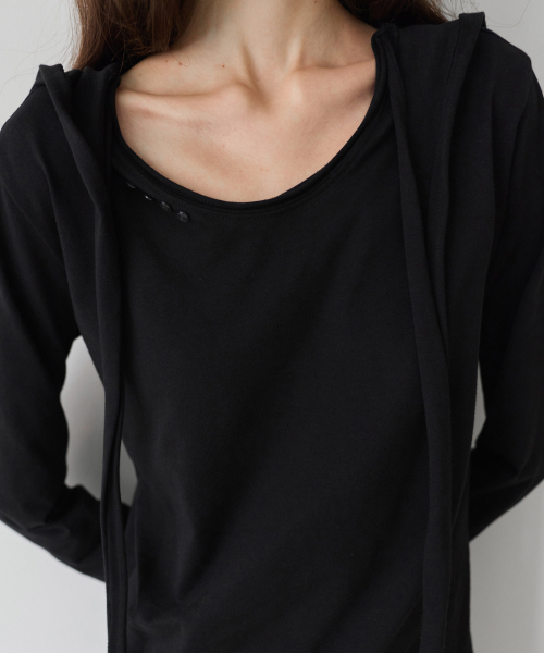 PORTERNA（ポルテナ）の「HOODIE SCARF RAW CUT T-SHIRT-BLACK（Tシャツ/カットソー・レディース・その他・FREE(OS)）」の14枚目の写真