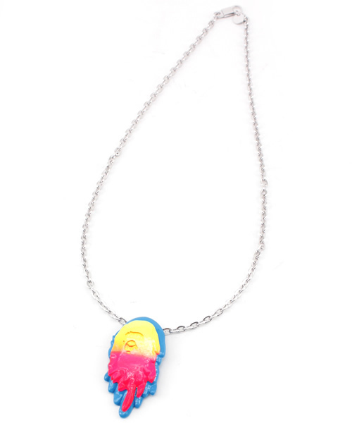 A BATHING APE(アベイシングエイプ)の「RE-ANIMATOR LOGO PENDANT(ネックレス・メンズ・レッド/ブラック/グリーン/ブルー/ゴールド/シルバー・FREE)」の3枚目の写真