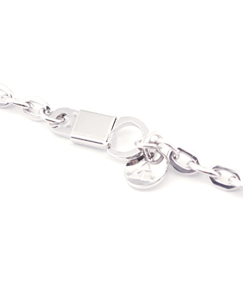 A BATHING APE(アベイシングエイプ)の「RE-ANIMATOR LOGO PENDANT(ネックレス・メンズ・レッド/ブラック/グリーン/ブルー/ゴールド/シルバー・FREE)」の9枚目の写真