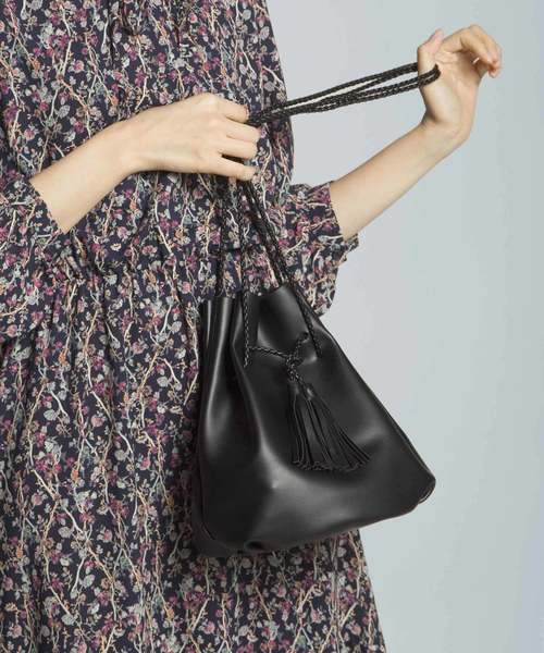 PLAIN CLOTHING（プレーンクロージング）の「巾着ショルダーバッグ【PLAIN CLOTHING】（ショルダーバッグ・レディース・ベージュ/ブラック・FREE）」の15枚目の写真