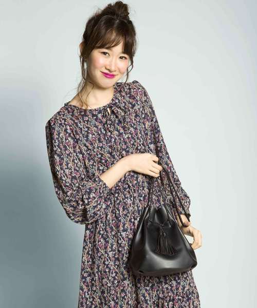 PLAIN CLOTHING（プレーンクロージング）の「巾着ショルダーバッグ【PLAIN CLOTHING】（ショルダーバッグ・レディース・ベージュ/ブラック・FREE）」の21枚目の写真