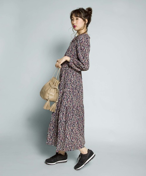 PLAIN CLOTHING（プレーンクロージング）の「巾着ショルダーバッグ【PLAIN CLOTHING】（ショルダーバッグ・レディース・ベージュ/ブラック・FREE）」の11枚目の写真