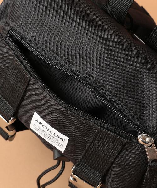 ARCH & LINE(アーチアンドライン)の「◆【ARCH&LINE(アーチ&ライン)】ユーティリティバッグ ミニ 5L(バックパック/リュック・キッズ・ブラック/グレー・FREE)」の4枚目の写真