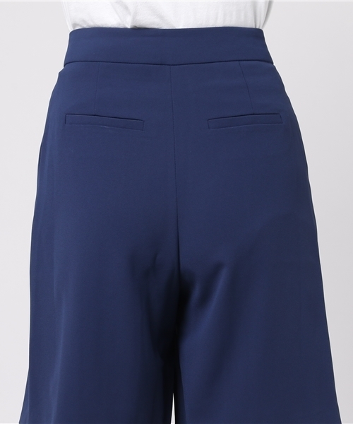 Ameri(アメリ)の「TUCK HALF PANTS(その他パンツ・レディース・ミント/ブラウン/ネイビー・SMALL/MEDIUM)」の14枚目の写真