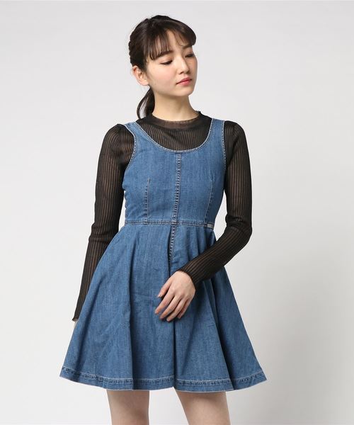 Calvin Klein Jeans（カルヴァンクラインジーンズ）の「フレア ミニデニムワンピース（ワンピース・レディース・ブルー・LARGE/MEDIUM/SMALL/X-SMALL）」の7枚目の写真