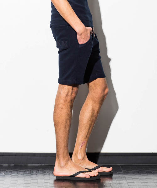 AKM Contemporary（エイケイエムコンテンポラリー）の「AKM Contemporary(エイケイエムコンテンポラリー)サガラ刺繍ロゴパイルショートパンツ（その他パンツ・メンズ・ホワイト/ブラック/ネイビー・SMALL/MEDIUM/LARGE/X-LARGE）」の9枚目の写真