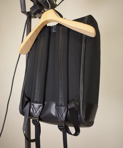 rovtski（ロフトスキー）の「【CYCLUS】 ネオプレーンDRUM BACK PACK（バックパック/リュック・メンズ・ブラック・FREE）」の5枚目の写真