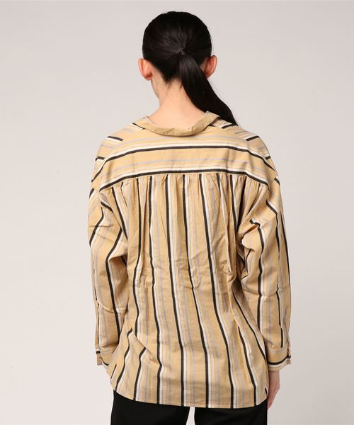 WEGO（ウィゴー）の「WEGO/ヌキ襟ルーズシャツ（シャツ/ブラウス・レディース・オフホワイト/ベージュ系その他4/レッド系その他4・FREE）」の5枚目の写真