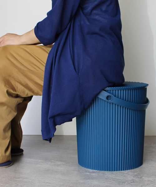 GEORGE'S（ジョージズ）の「オムニウッティ ニュートラル 10L / OMNIOUTIL BUCKET NEUTRAL（収納グッズ・レディース・マスタード/ネイビー/ホワイト/グレー・LARGE）」の17枚目の写真