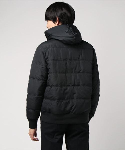 Denime（ドゥニーム）の「ファイバーダウンプルパーカージャケット（ダウンジャケット/コート・メンズ・ブラック/ベージュ・MEDIUM/LARGE）」の4枚目の写真