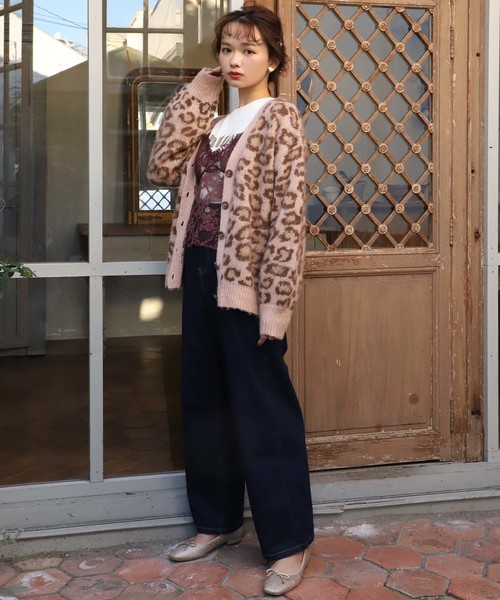 one after another NICE CLAUP（ワンアフターアナザーナイスクラップ）の「アソートロゴ裏毛トップス（Tシャツ/カットソー・レディース・アイボリー/スミクロ/モカ・FREE）」の11枚目の写真