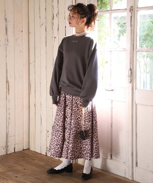 one after another NICE CLAUP（ワンアフターアナザーナイスクラップ）の「アソートロゴ裏毛トップス（Tシャツ/カットソー・レディース・アイボリー/スミクロ/モカ・FREE）」の14枚目の写真