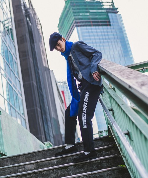 EDIFICE(エディフィス)の「PSG × EDIFICE パリサンジェルマン SIDE PRINT SWEAT PANTS(その他パンツ・メンズ・ブラック×ホワイト/ブラック×ブラック・SMALL/MEDIUM/LARGE)」の14枚目の写真