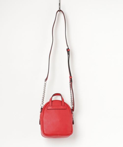 Guess（ゲス）の「URBAN CHIC Mini Crossbody Bag（ショルダーバッグ）」 WEAR