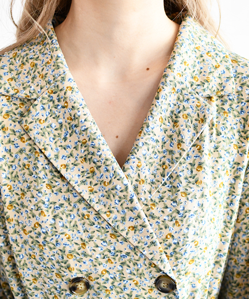 PairPair（ペアペア）の「トレンチ風花柄ワンピース（ワンピース・レディース・ベージュ/ネイビー・FREE）」の9枚目の写真