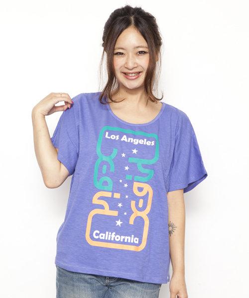 X-girl（エックスガール）の「SURROUNDED LOGO S/S BIG TOP（Tシャツ/カットソー・レディース・ブラック/レッド/パープル/ホワイト・1/2）」の4枚目の写真