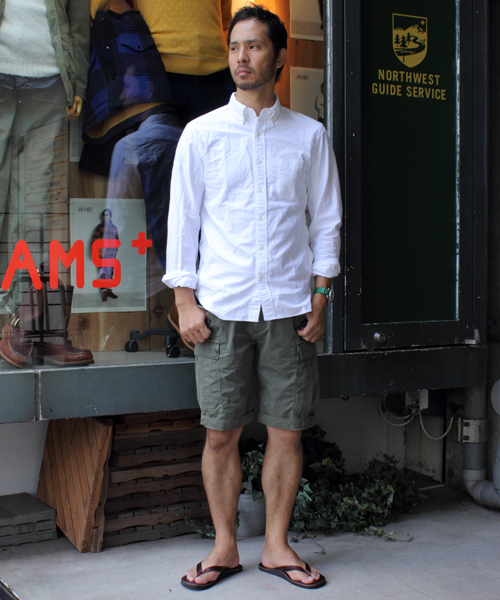 BEAMS PLUS（ビームスプラス）の「BEAMS PLUS / スリムフィット オックスフォード ボタンダウンシャツ（シャツ/ブラウス・メンズ・ホワイト/ブルー・X-SMALL/LARGE/SMALL/MEDIUM/X-LARGE/XX-LARGE）」の9枚目の写真