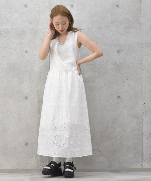 値下げ交渉⭕️ ヴィンテージローズタイル柄ワンピース w closet（ダブルクローゼット）の「ペイズリー柄総刺繍レース
