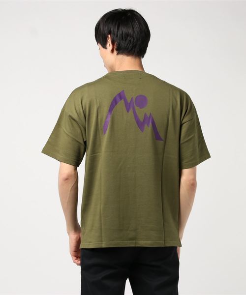 go slow caravan(ゴースローキャラバン)の「MOUNTAIN MANIA x GSC SHORT-SLEEVE POCKET TEE COLOR SCHEME(Tシャツ/カットソー・メンズ・ホワイト/ネイビー/カーキ/マスタード・MEDIUM/LARGE/X-LARGE)」の7枚目の写真