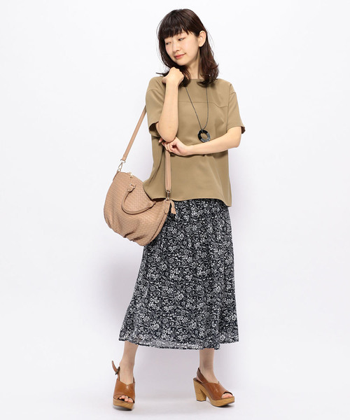 A/C DESIGN BY ALPHA CUBIC（エーシーデザインバイアルファキュービック）の「ラウンドモチーフネックレス（ネックレス・レディース・シルバー/ゴールド・フリー）」の3枚目の写真