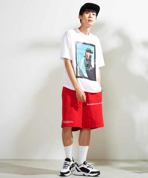 WEGO（ウィゴー）の「WEGO/ヘビー裏毛カラーショーツ（スウェットパンツ・メンズ・ブラック/レッド/イエロー系その他/ホワイト・MEDIUM/LARGE）」の7枚目の写真