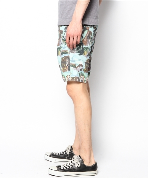 HYSTERIC GLAMOUR（ヒステリックグラマー）の「MUSIC’S OVER総柄 ショートPT（その他パンツ・メンズ・マルチ・LARGE/SMALL/MEDIUM）」の2枚目の写真