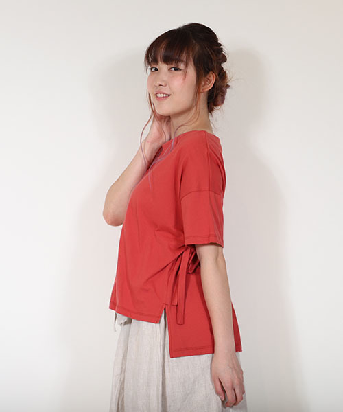 MashuKashu(マシュカシュ)の「バックギャザーカットソー(Tシャツ/カットソー・レディース・レッド/ブルー/マスタード・フリー)」の6枚目の写真