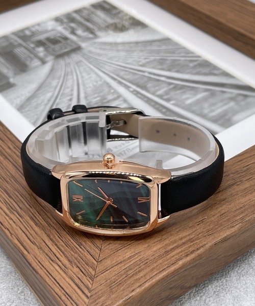 TABI PAL（タビパル）の「デザイン ウオッチ（アナログ腕時計・レディース・グレー/カーキ/ピンク/レッド系その他/ブラック系その他3/ブラック系その他2/ブラック系その他4/イエロー/ホワイト系その他/グレー系その他/ブラウン系その他/ピンク系その他/ブラウン/ベージュ/ホワイト/その他/その他1/その他2/A/B/C/D/F/I/J/K/L/M/N/O/P/Q/R/S/T/U/V/W/X/Y/Z/ネイビー/パープル/アイボリー/ミント/グリーン/ターコイズブルー/サックスブルー/その他5/その他3/その他4/ブルー系その他/その他15/H/その他16/その他19/その他20/キャメル/イエロー系その他/その他6/その他7/その他8/その他9/その他10/チャコール/ホワイト系その他4/ホワイト系その他5/その他21/その他22/その他24/その他25/その他26/その他27/その他28/その他30/ホワイト系その他3/ホワイト系その他2/ブラウン系その他4/ブラウン系その他5/ブラウン系その他3/ブラウン系その他2/グリーン系その他2/グレー系その他4/グレー系その他5/グレー系その他3/グレー系その他2/ブラック系その他5/ブラック系その他6/ベージュ系その他2/ブルー系その他3/ブルー系その他2/ブルー系その他4/イエロー系その他2/イエロー系その他3/イエロー系その他4/イエロー系その他5/ピンク系その他2/ピンク系その他3/ピンク系その他4/ピンク系その他5/レッド系その他2/レッド系その他3/レッド系その他4/レッド系その他5/レッド系その他6/その他23/その他31/その他32/ブラック/その他33/その他34/その他35/グレー系その他7/その他12/その他13/その他11/E/G/ライトホワイト/ブルー系その他5/ブルー系その他6/ブルー系その他7/ベージュ系その他/ホワイト系その他6/ホワイト系その他7/グレー系その他6/ブラウン系その他6/ブラック系その他7/ベージュ系その他3/その他14/ピンクゴールド/ゴールド系その他2/グリーン系その他/ピンク系その他6/ブラック系その他/グレイッシュブルー/イエロー系その他6/イエロー系その他7/スモークピンク/ロイヤルブルー/ベビーピンク/ライトピンク・FREE）」の15枚目の写真