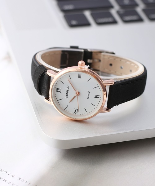 TABI PAL（タビパル）の「デザイン ウオッチ（アナログ腕時計・レディース・グレー/カーキ/ピンク/レッド系その他/ブラック系その他3/ブラック系その他2/ブラック系その他4/イエロー/ホワイト系その他/グレー系その他/ブラウン系その他/ピンク系その他/ブラウン/ベージュ/ホワイト/その他/その他1/その他2/A/B/C/D/F/I/J/K/L/M/N/O/P/Q/R/S/T/U/V/W/X/Y/Z/ネイビー/パープル/アイボリー/ミント/グリーン/ターコイズブルー/サックスブルー/その他5/その他3/その他4/ブルー系その他/その他15/H/その他16/その他19/その他20/キャメル/イエロー系その他/その他6/その他7/その他8/その他9/その他10/チャコール/ホワイト系その他4/ホワイト系その他5/その他21/その他22/その他24/その他25/その他26/その他27/その他28/その他30/ホワイト系その他3/ホワイト系その他2/ブラウン系その他4/ブラウン系その他5/ブラウン系その他3/ブラウン系その他2/グリーン系その他2/グレー系その他4/グレー系その他5/グレー系その他3/グレー系その他2/ブラック系その他5/ブラック系その他6/ベージュ系その他2/ブルー系その他3/ブルー系その他2/ブルー系その他4/イエロー系その他2/イエロー系その他3/イエロー系その他4/イエロー系その他5/ピンク系その他2/ピンク系その他3/ピンク系その他4/ピンク系その他5/レッド系その他2/レッド系その他3/レッド系その他4/レッド系その他5/レッド系その他6/その他23/その他31/その他32/ブラック/その他33/その他34/その他35/グレー系その他7/その他12/その他13/その他11/E/G/ライトホワイト/ブルー系その他5/ブルー系その他6/ブルー系その他7/ベージュ系その他/ホワイト系その他6/ホワイト系その他7/グレー系その他6/ブラウン系その他6/ブラック系その他7/ベージュ系その他3/その他14/ピンクゴールド/ゴールド系その他2/グリーン系その他/ピンク系その他6/ブラック系その他/グレイッシュブルー/イエロー系その他6/イエロー系その他7/スモークピンク/ロイヤルブルー/ベビーピンク/ライトピンク・FREE）」の17枚目の写真