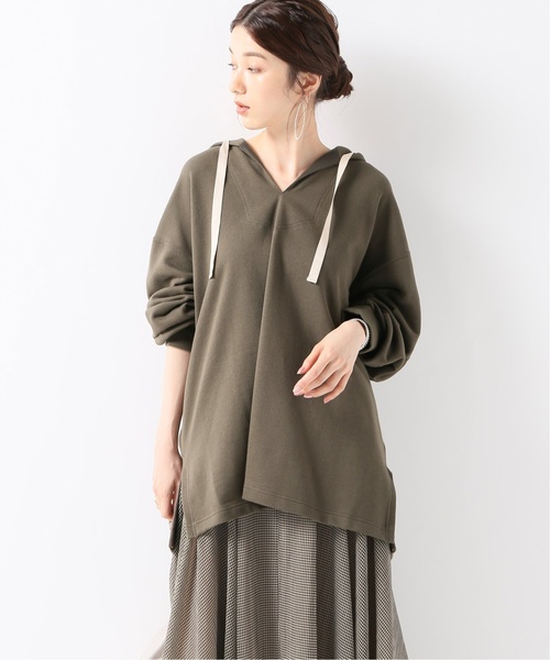 IENA LA BOUCLE(イエナラブークル)の「IENA LA BOUCLE 裏毛パーカー◆(Tシャツ/カットソー・レディース・ライトグレー/キャメル・FREE)」の2枚目の写真