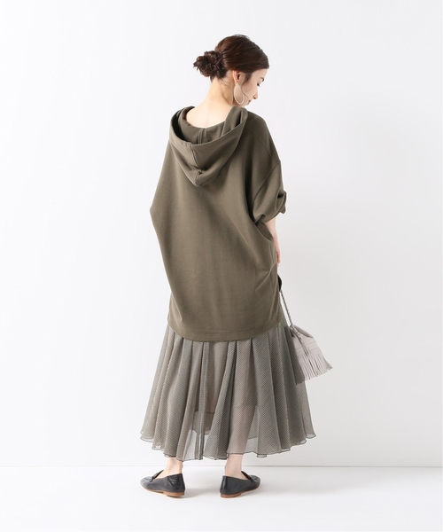 IENA LA BOUCLE(イエナラブークル)の「IENA LA BOUCLE 裏毛パーカー◆(Tシャツ/カットソー・レディース・ライトグレー/キャメル・FREE)」の3枚目の写真
